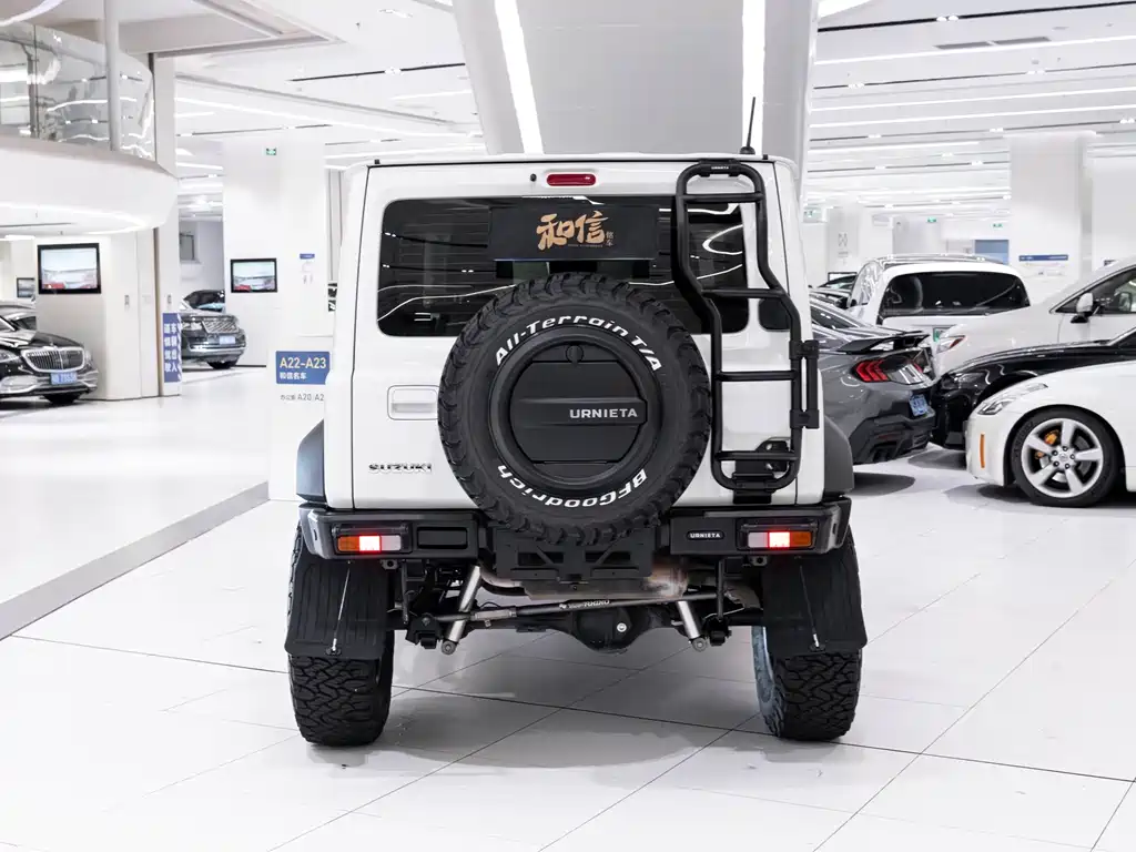 Suzuki Jimny — миниатюра 6