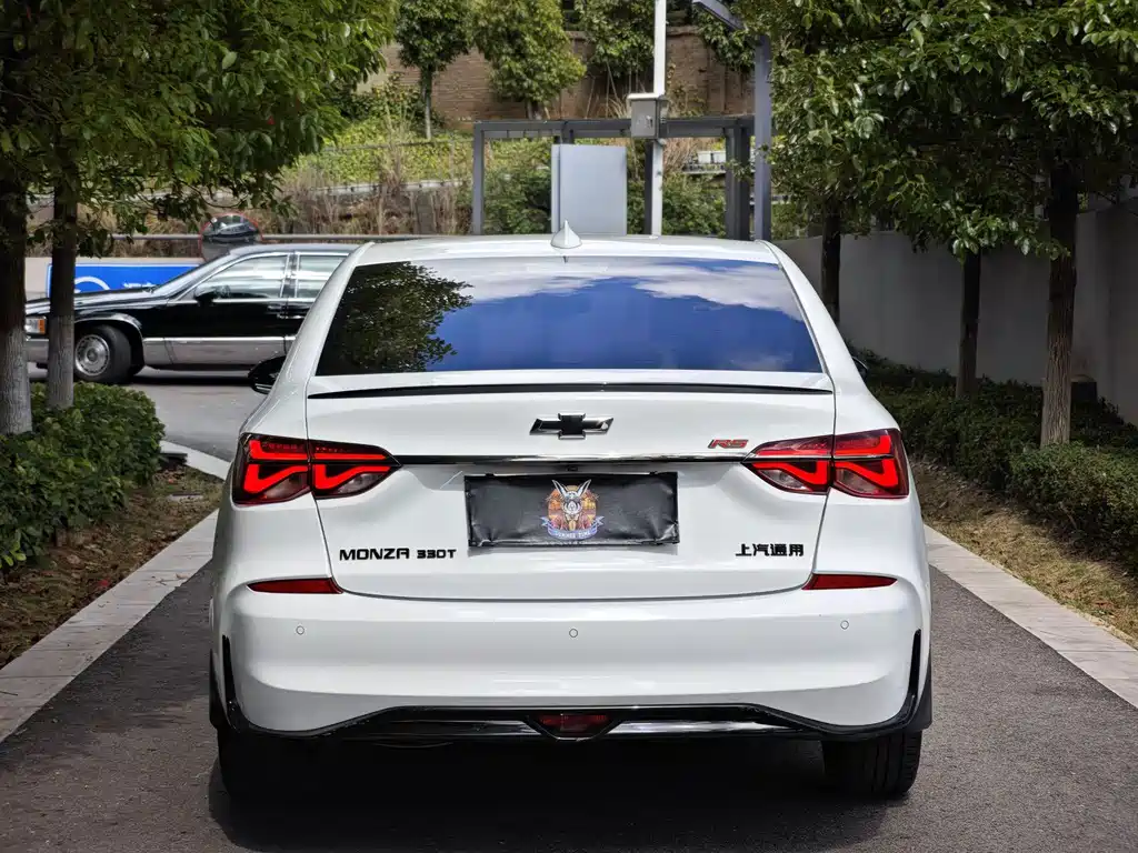 Chevrolet Monza — миниатюра 16