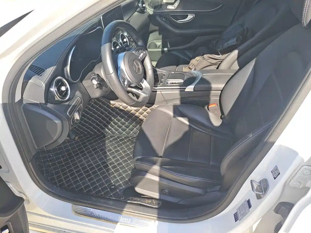 Mercedes-Benz C-Class — миниатюра 8