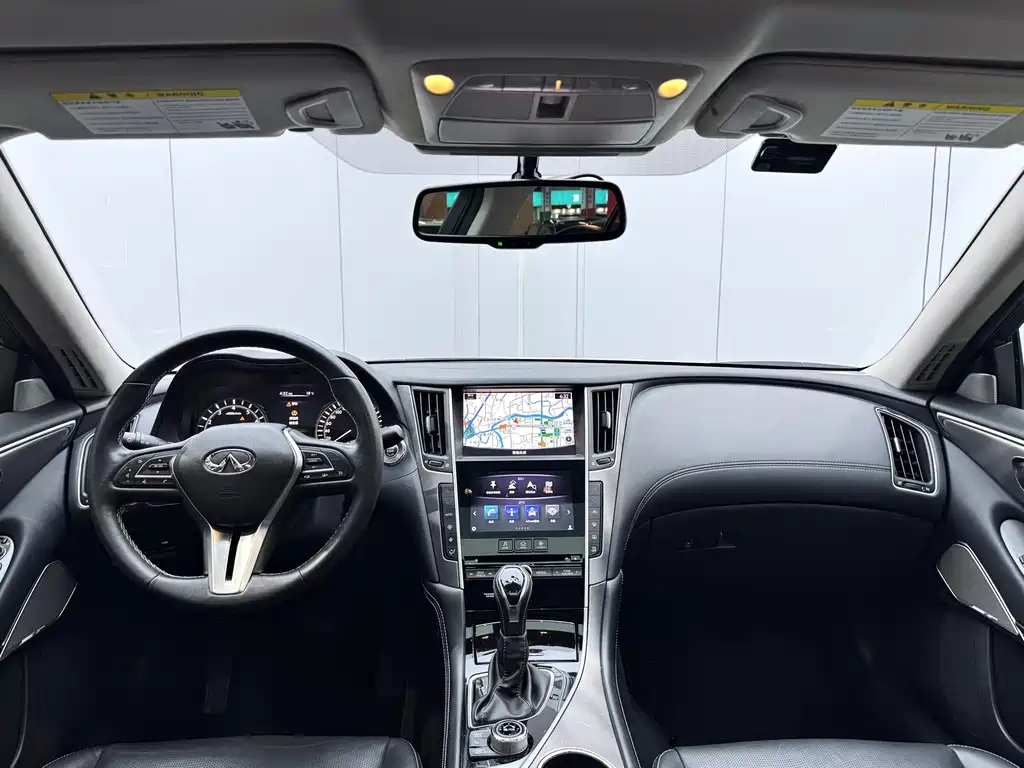 INFINITI Q50L