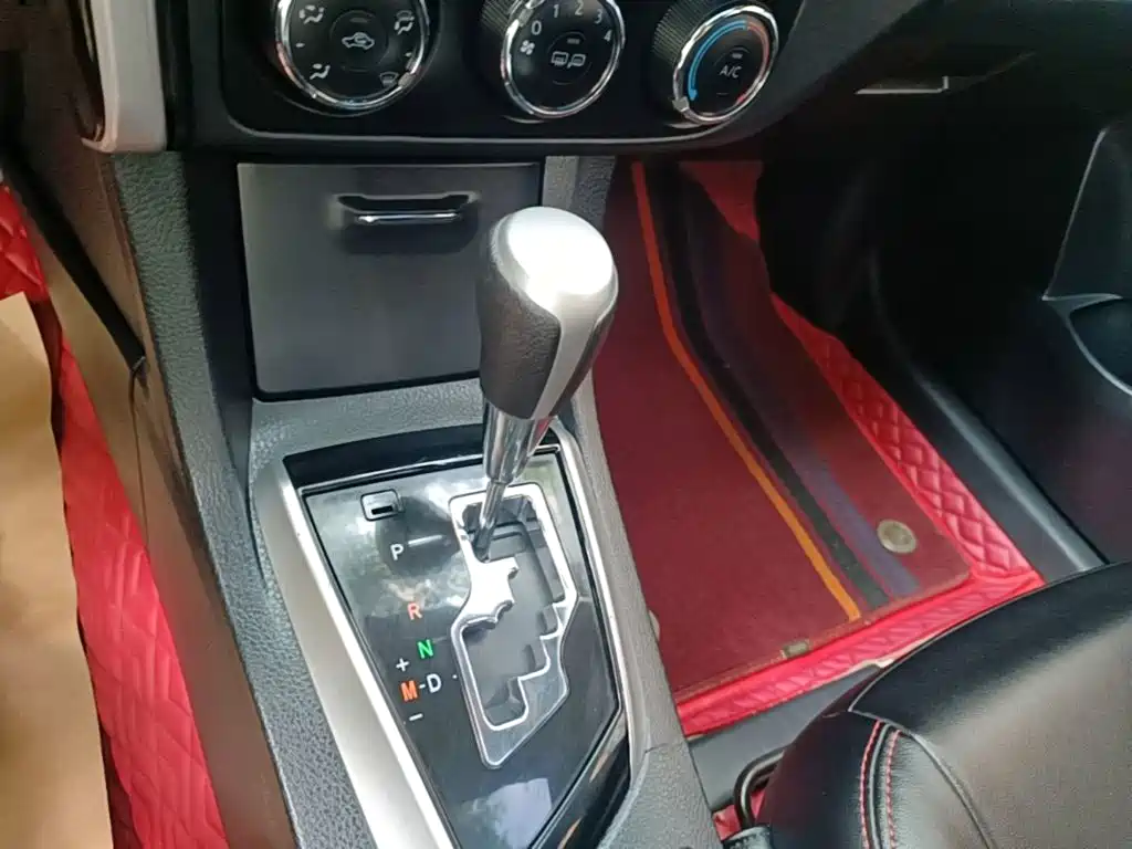 Toyota Corolla — миниатюра 10