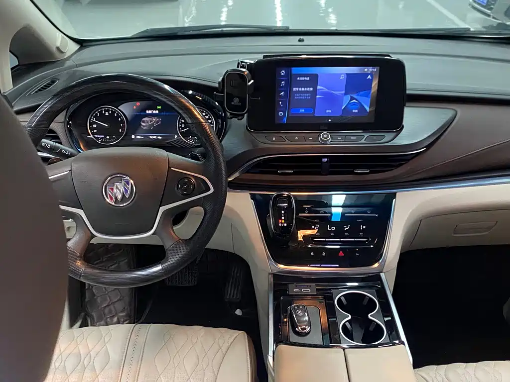 Buick GL8 — миниатюра 5