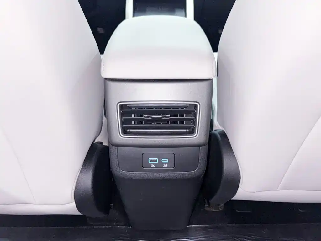 BYD Yuan UP — миниатюра 22