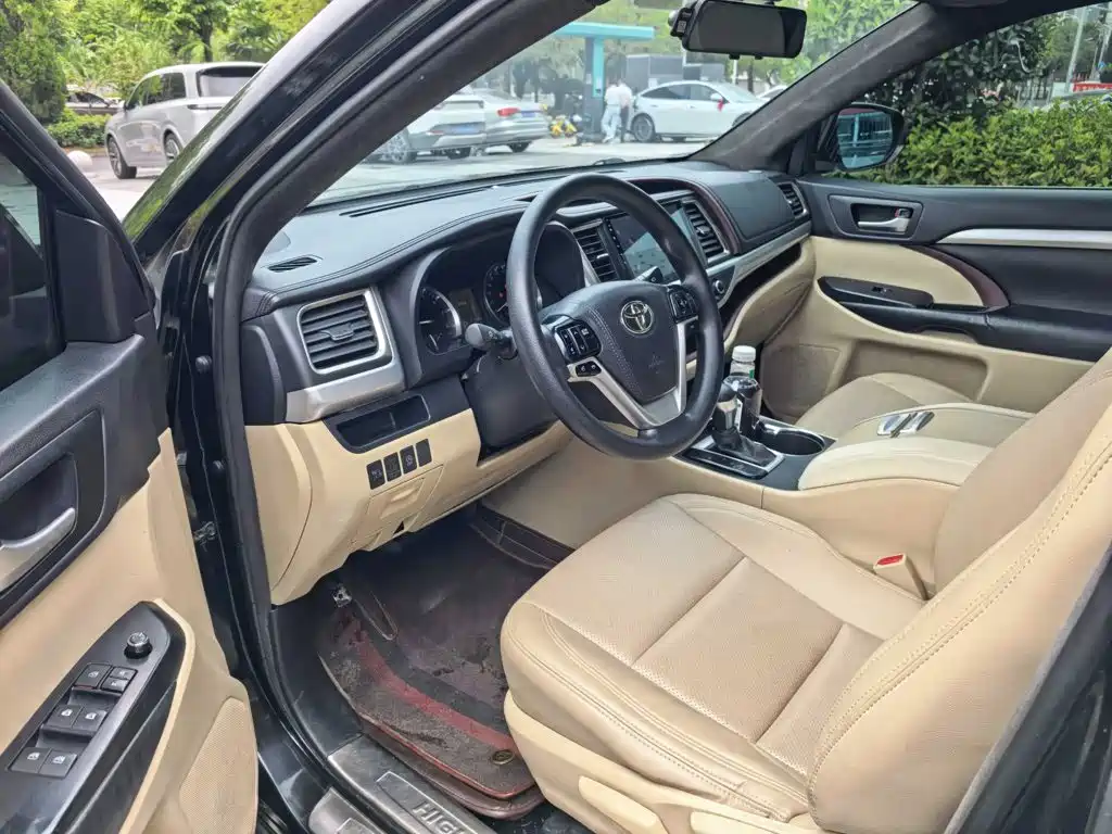 Toyota Highlander — миниатюра 3