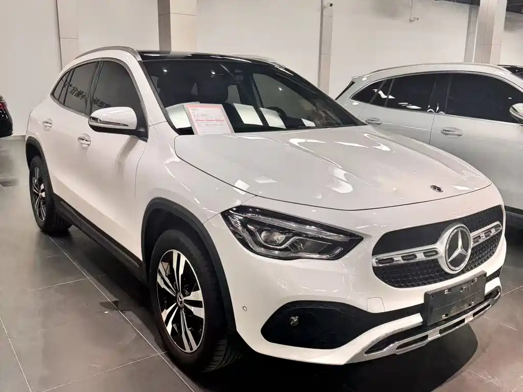 Mercedes-Benz GLA — миниатюра 6