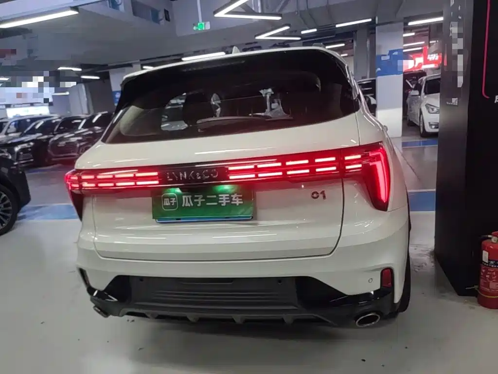 Lynk & Co 01 — миниатюра 6