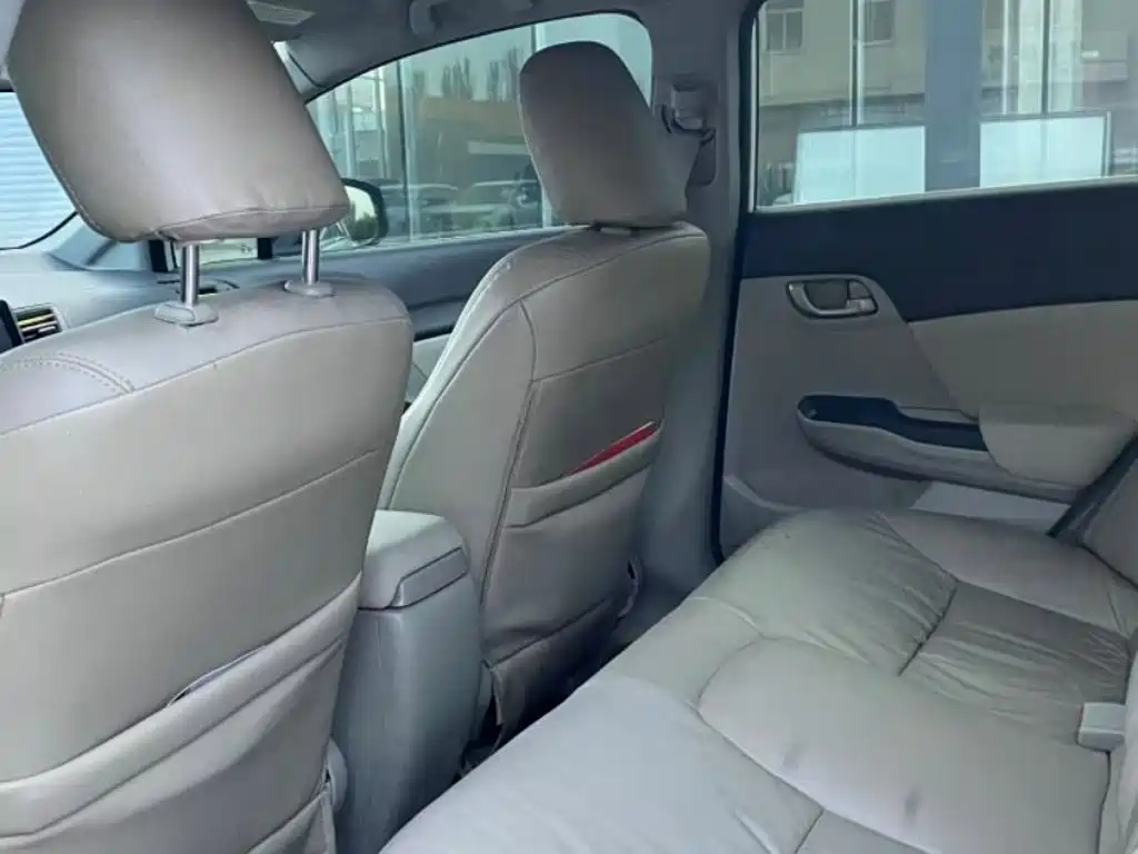 Honda Civic — миниатюра 5
