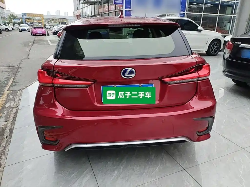 Lexus CT — миниатюра 6