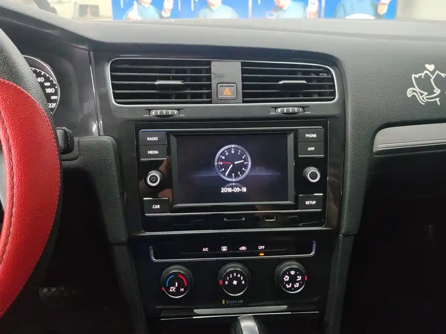 Volkswagen Golf — миниатюра 13
