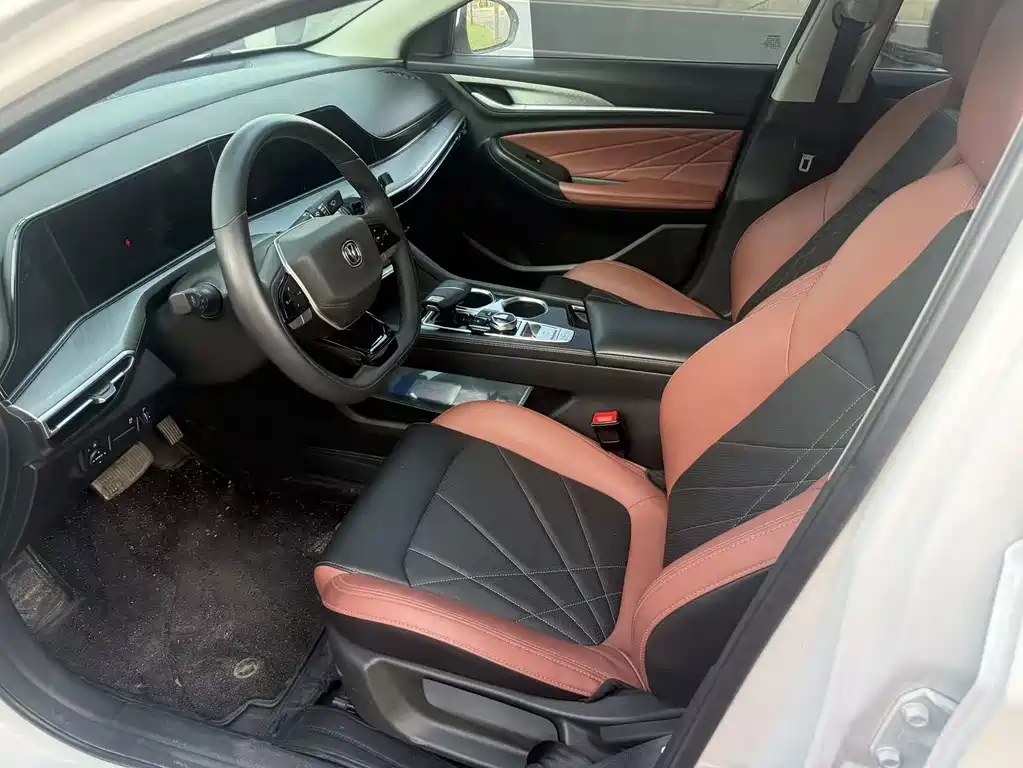 Changan Eado — миниатюра 4