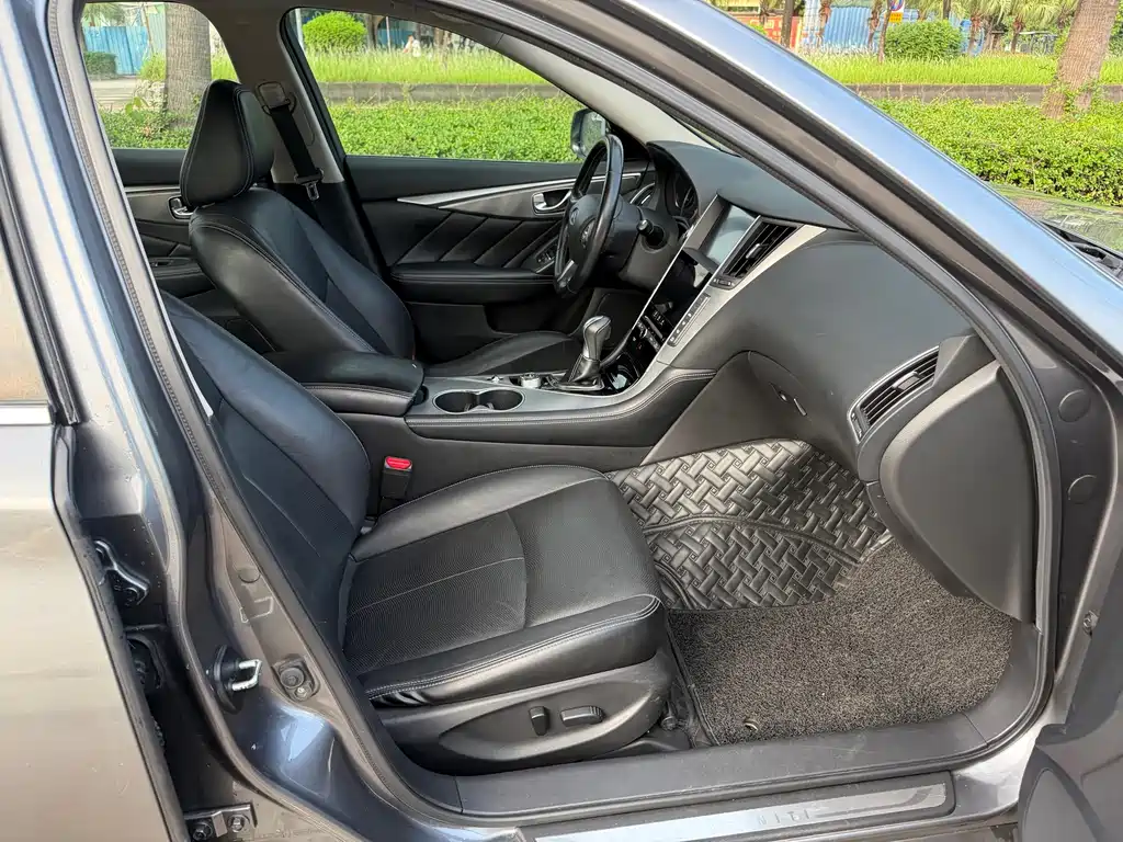 Infiniti Q50L — миниатюра 12