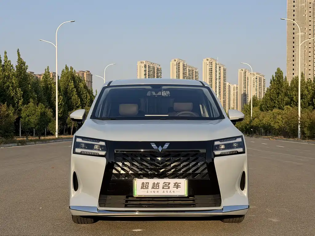 Wuling Xingguang 730 New Energy — миниатюра 2