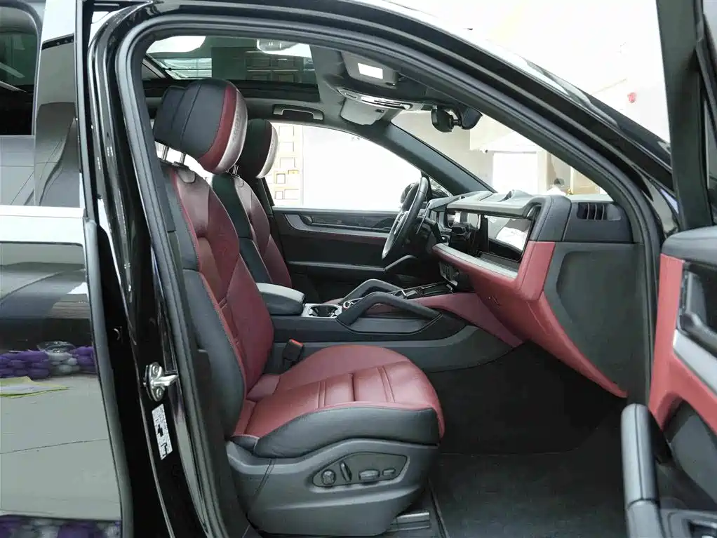 Porsche Cayenne — миниатюра 13