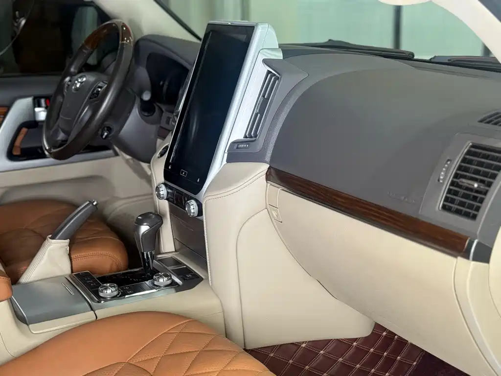 Toyota Land Cruiser — миниатюра 19