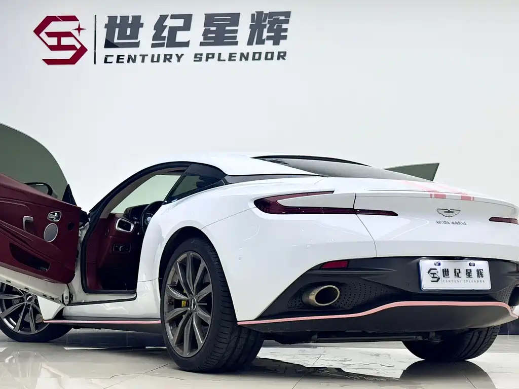 Aston Martin DB11 2019 4.0T V8 Coupe