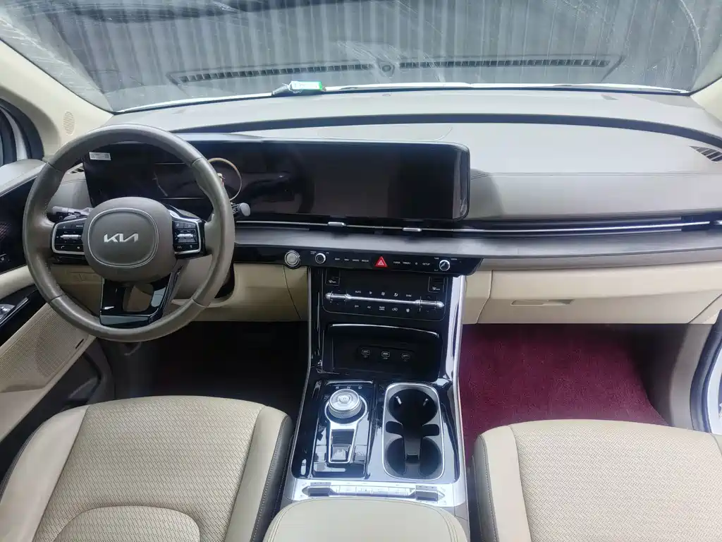 Kia Carnival — миниатюра 7