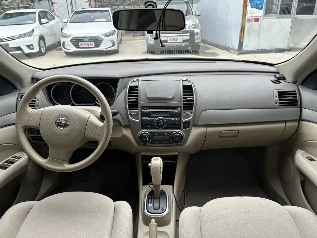 Nissan Sylphy 2012 1.6XE AT Comfort