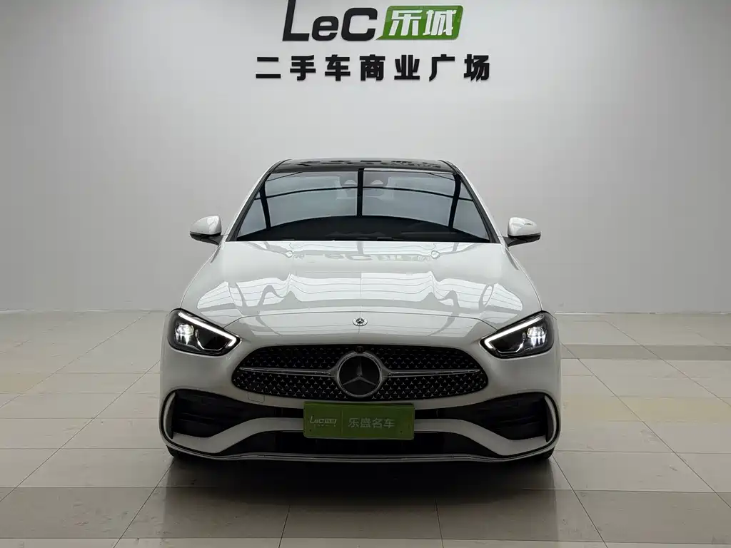 Mercedes-Benz C-Class — миниатюра 3