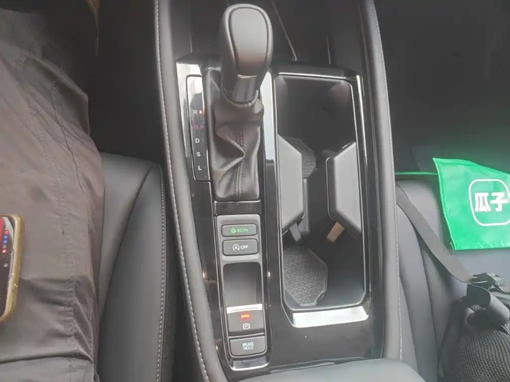 Honda Accord — миниатюра 14