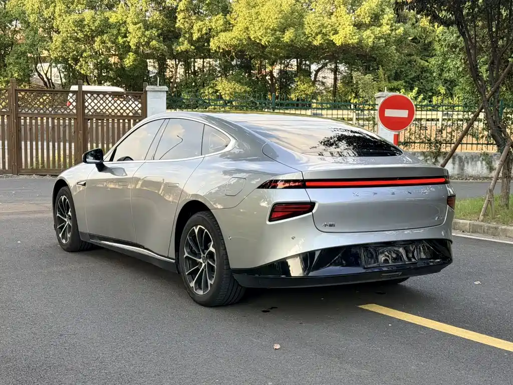 XPeng P7 — миниатюра 7