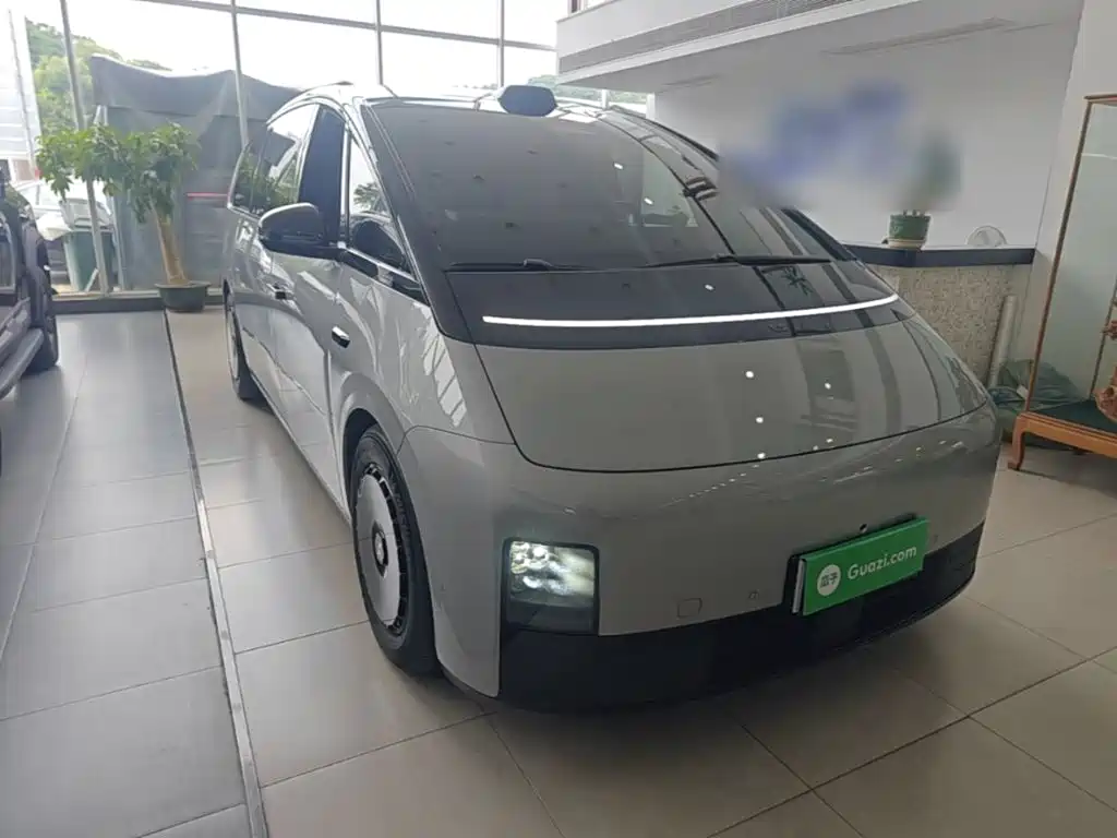 Li Auto Li MEGA — миниатюра 4
