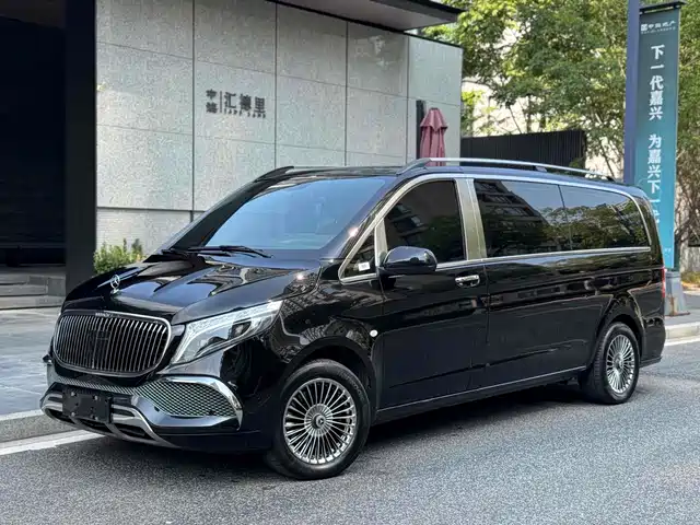 MERCEDES-BENZ VITO 2023