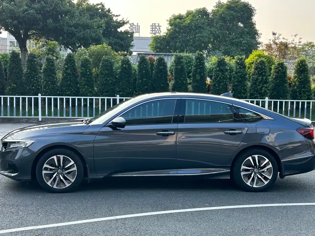 Honda Accord — миниатюра 4