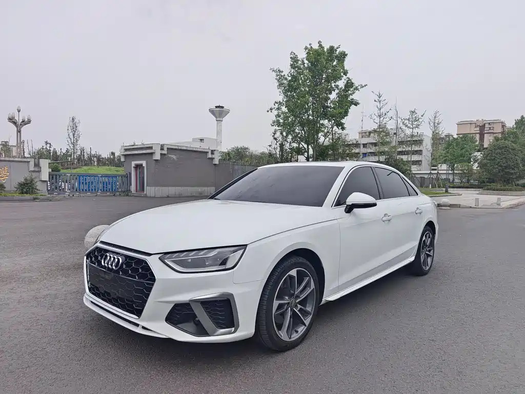 Audi A4L 2021