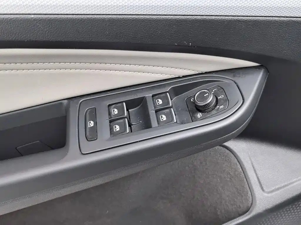 Volkswagen Golf — миниатюра 9