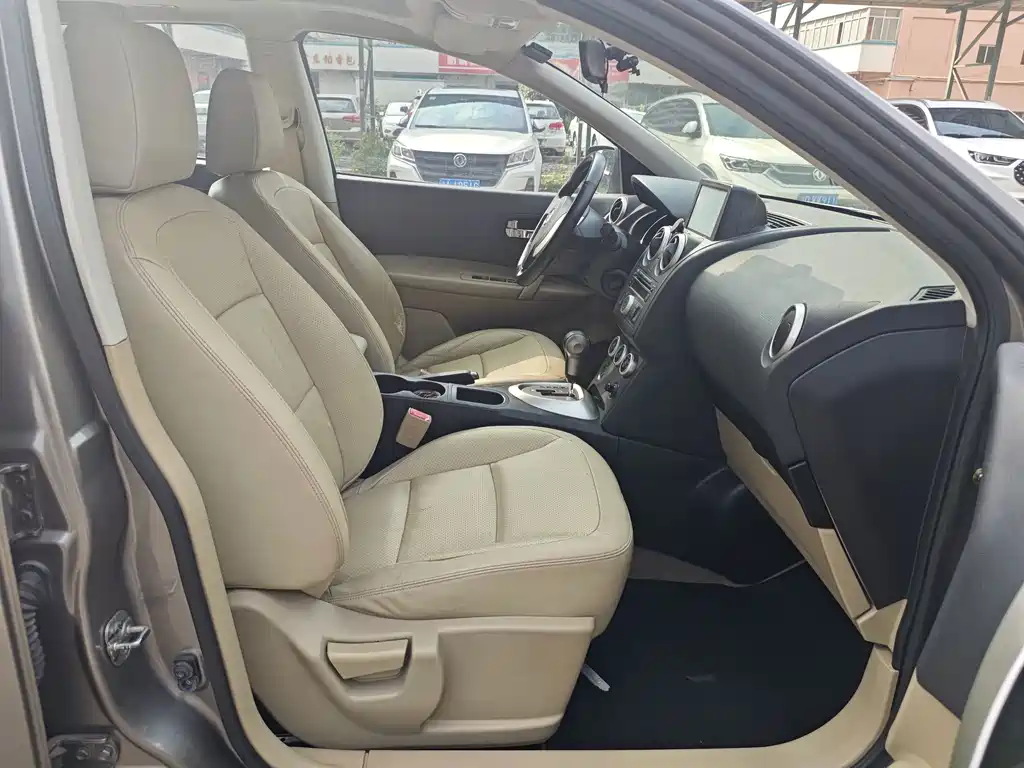 Nissan Qashqai — миниатюра 13