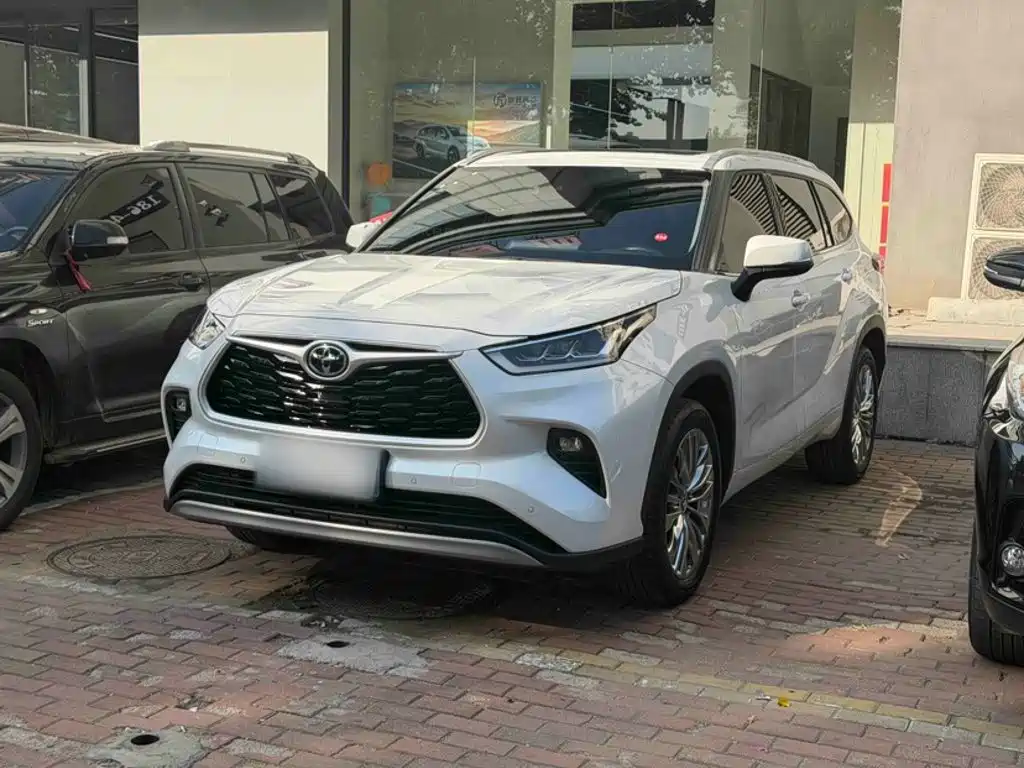 Toyota Highlander — миниатюра 2