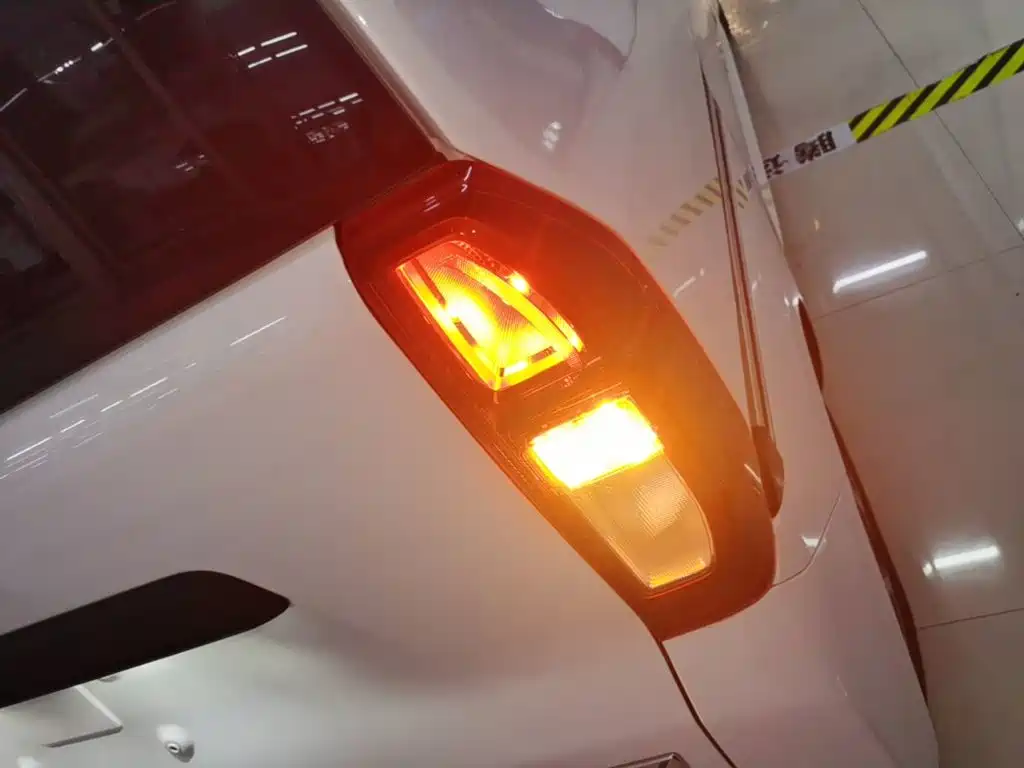 Wuling Zhiguang EV — миниатюра 8