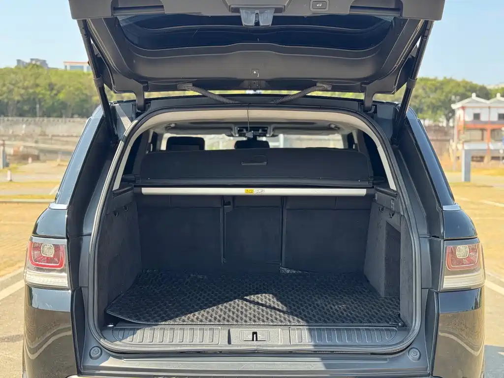 Land Rover Sport — миниатюра 18
