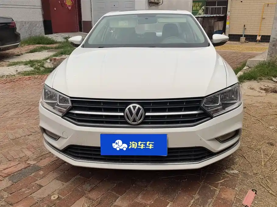 Volkswagen Bora 2016 1.6L MT Comfort