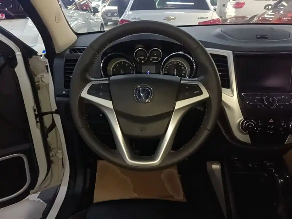 Changan CS35 — миниатюра 11