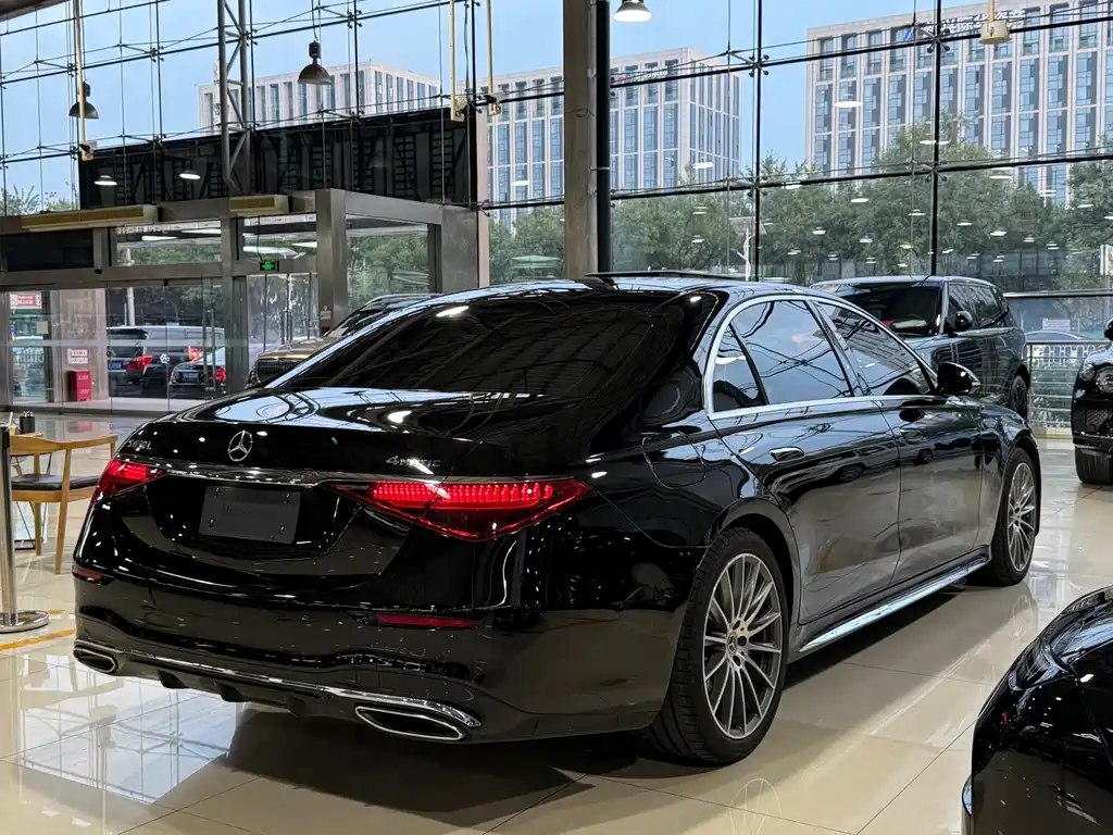 Mercedes-Benz S-Class — миниатюра 14