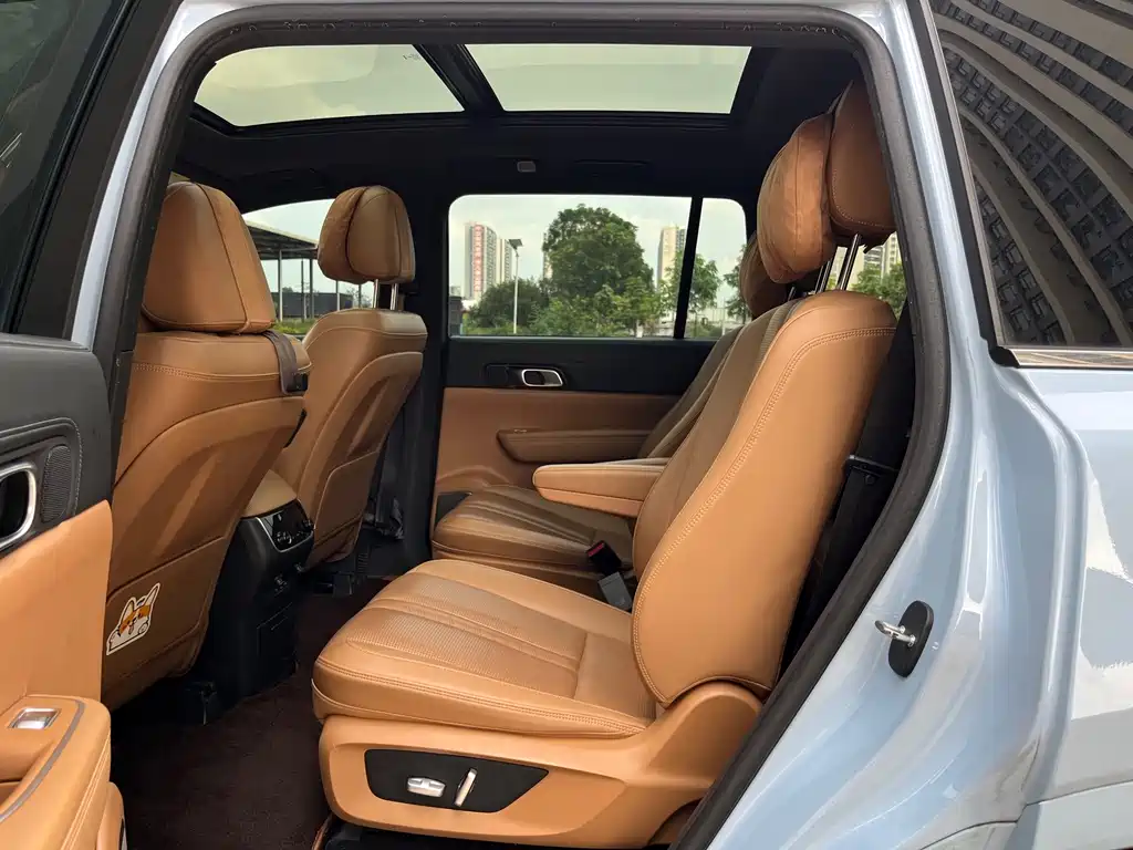 Li Auto Li ONE — миниатюра 6