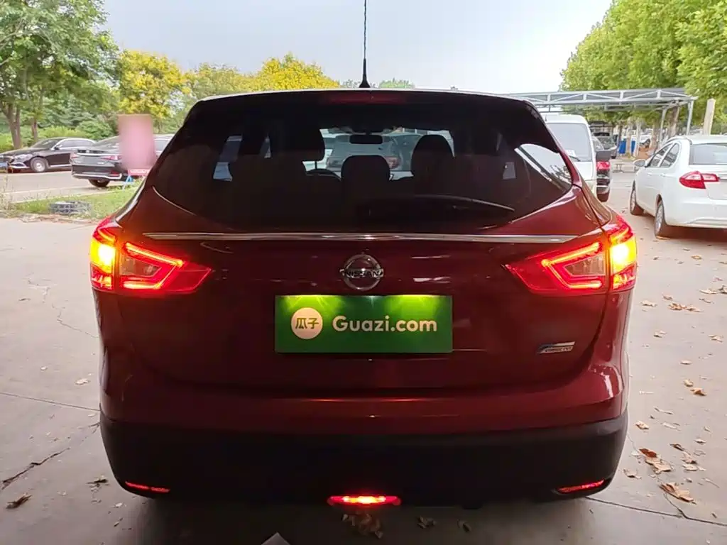 Nissan Qashqai — миниатюра 6