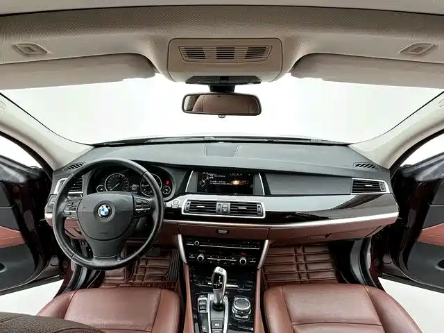 BMW 5 Series GT — миниатюра 9