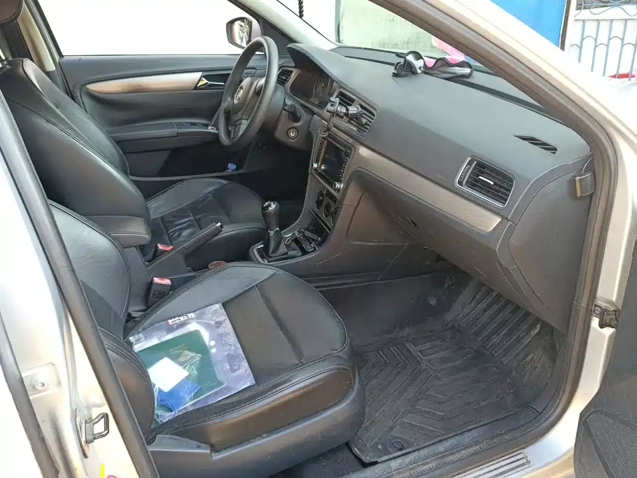 Volkswagen Lavida — миниатюра 8