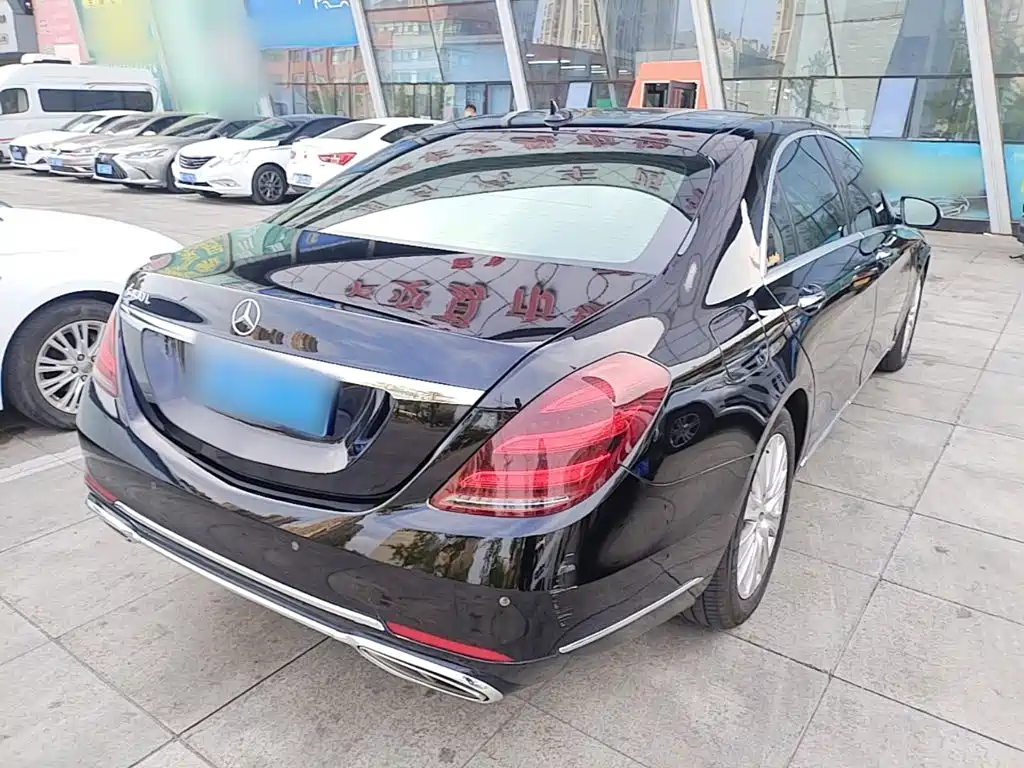 Mercedes-Benz S-Class — миниатюра 7