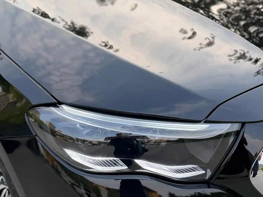 Mercedes-Benz E-Class — миниатюра 10