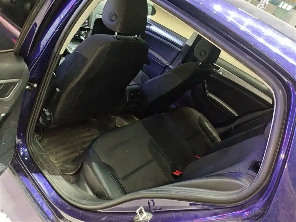 Volkswagen Golf 2019 1.6L AT Comfort V