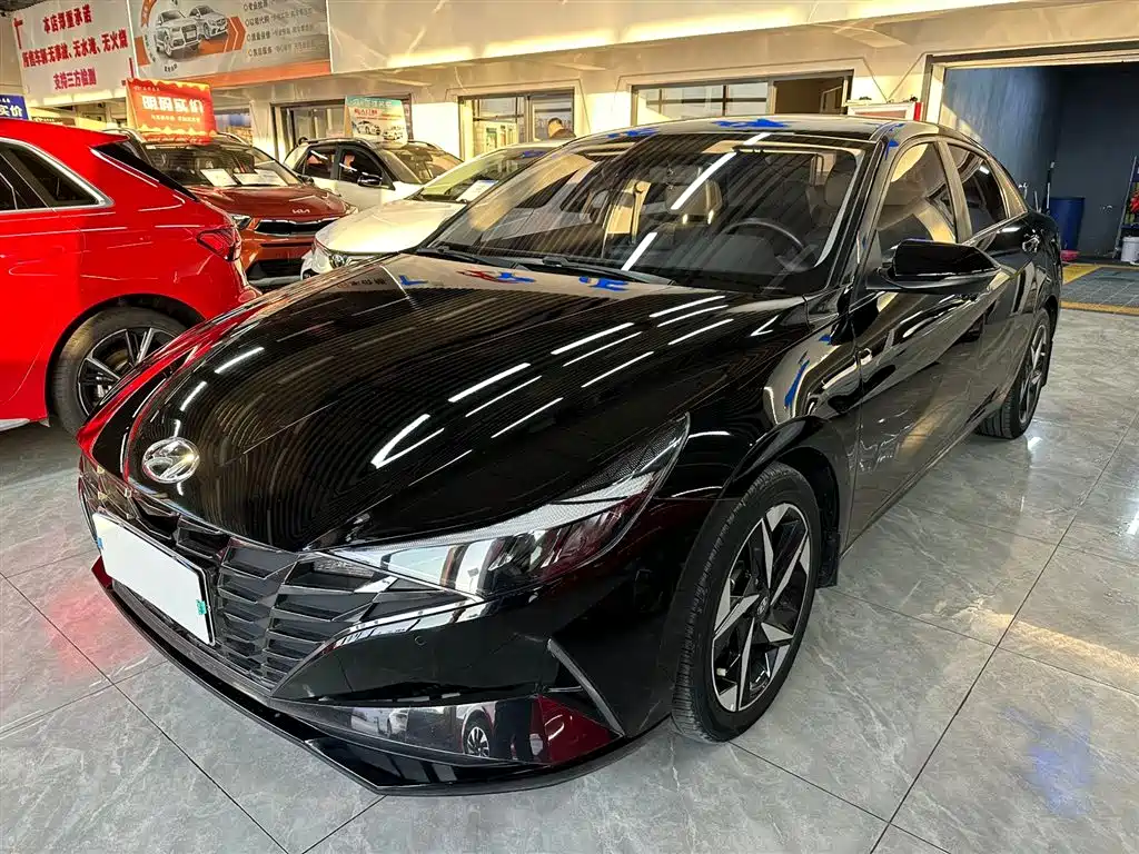 Hyundai Elantra 2021