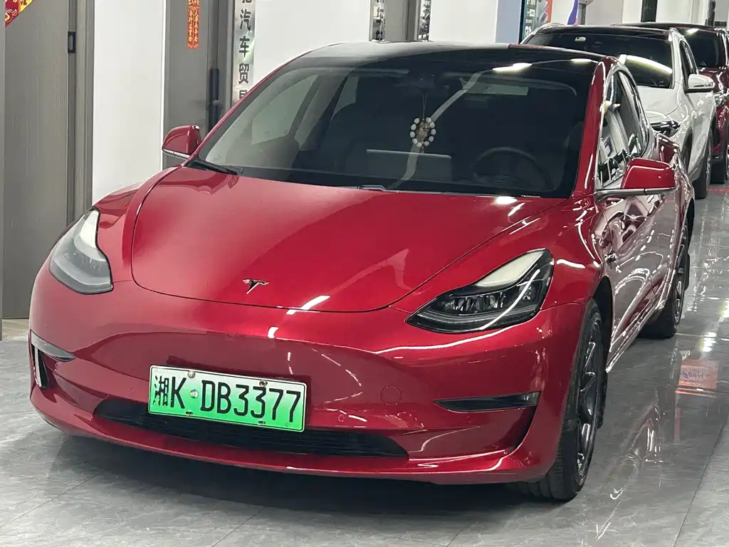 Tesla Model 3 2020