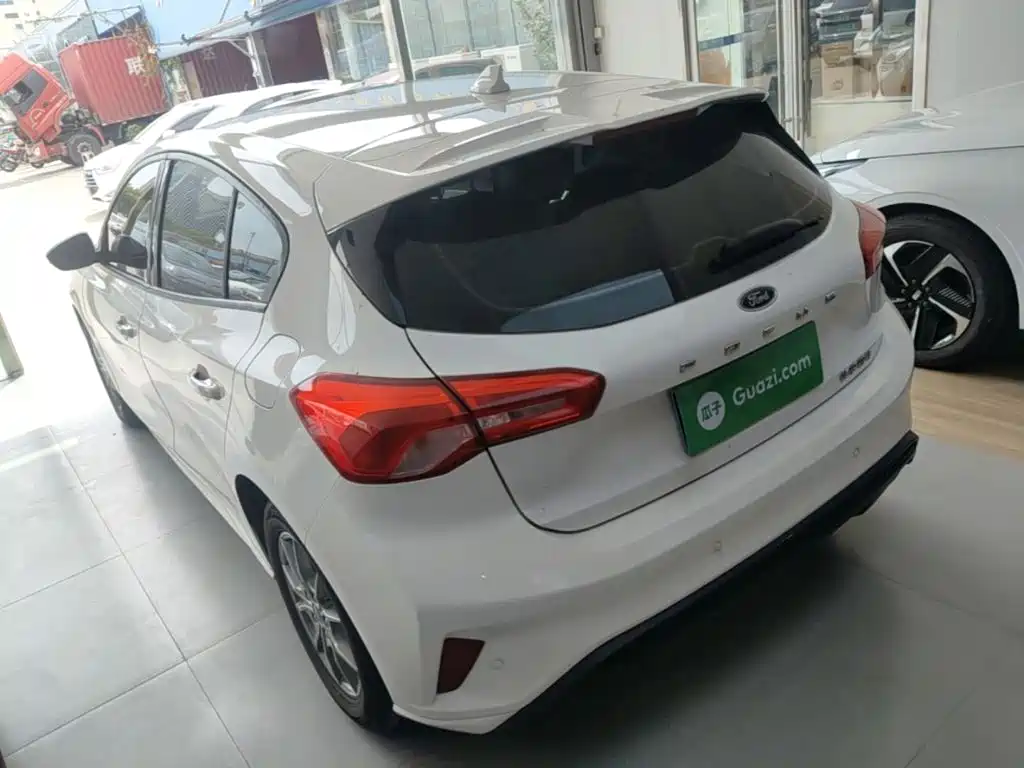 Ford Focus — миниатюра 5