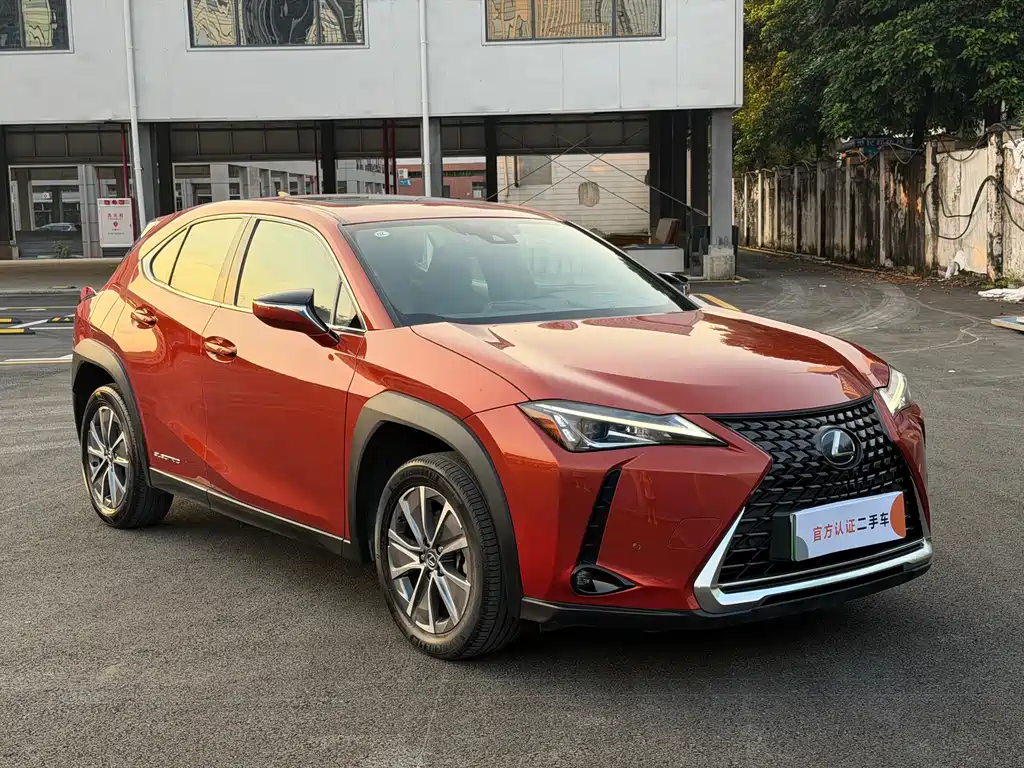 Lexus UX New Energy — миниатюра 3