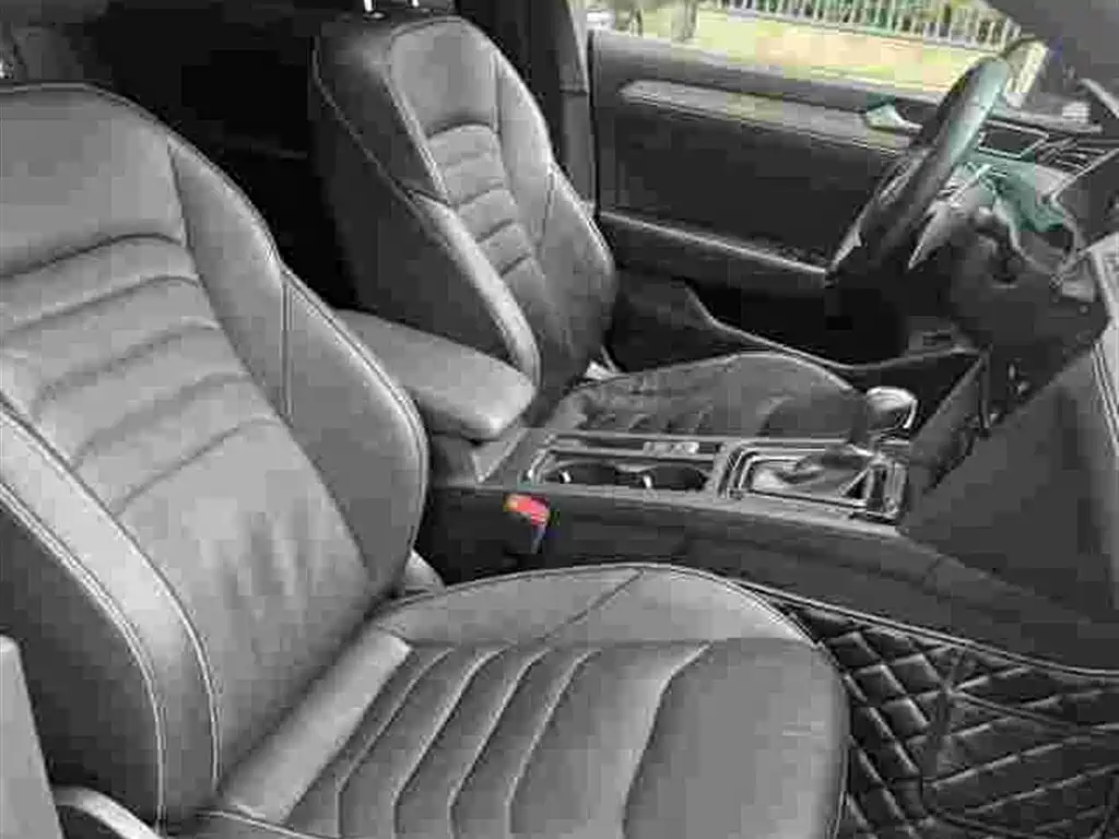 Volkswagen CC — миниатюра 7