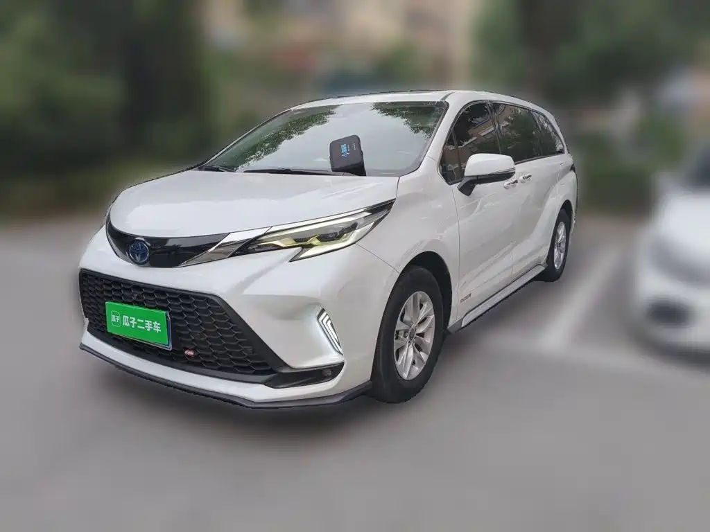 Toyota Granvia — миниатюра 2