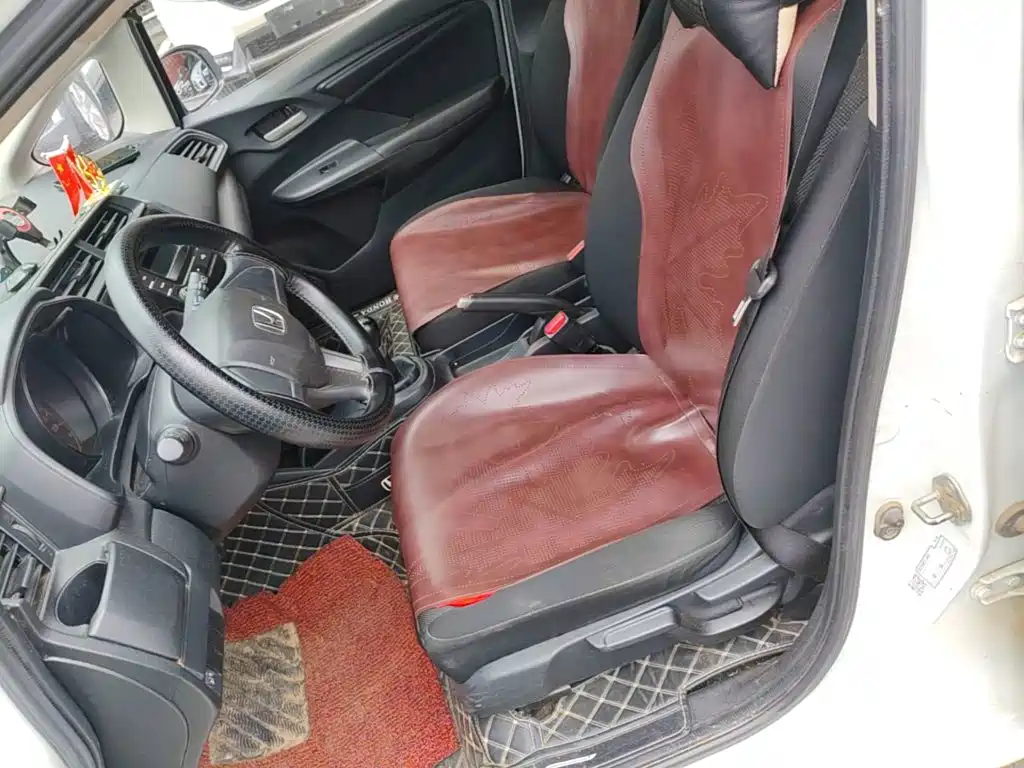 Honda Fit — миниатюра 15